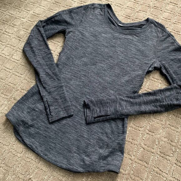 Lululemon 5 Mile Long Sleeve Heathered Gray Shirt Size 2-4 Thumb Holes - Picture 3 of 9
